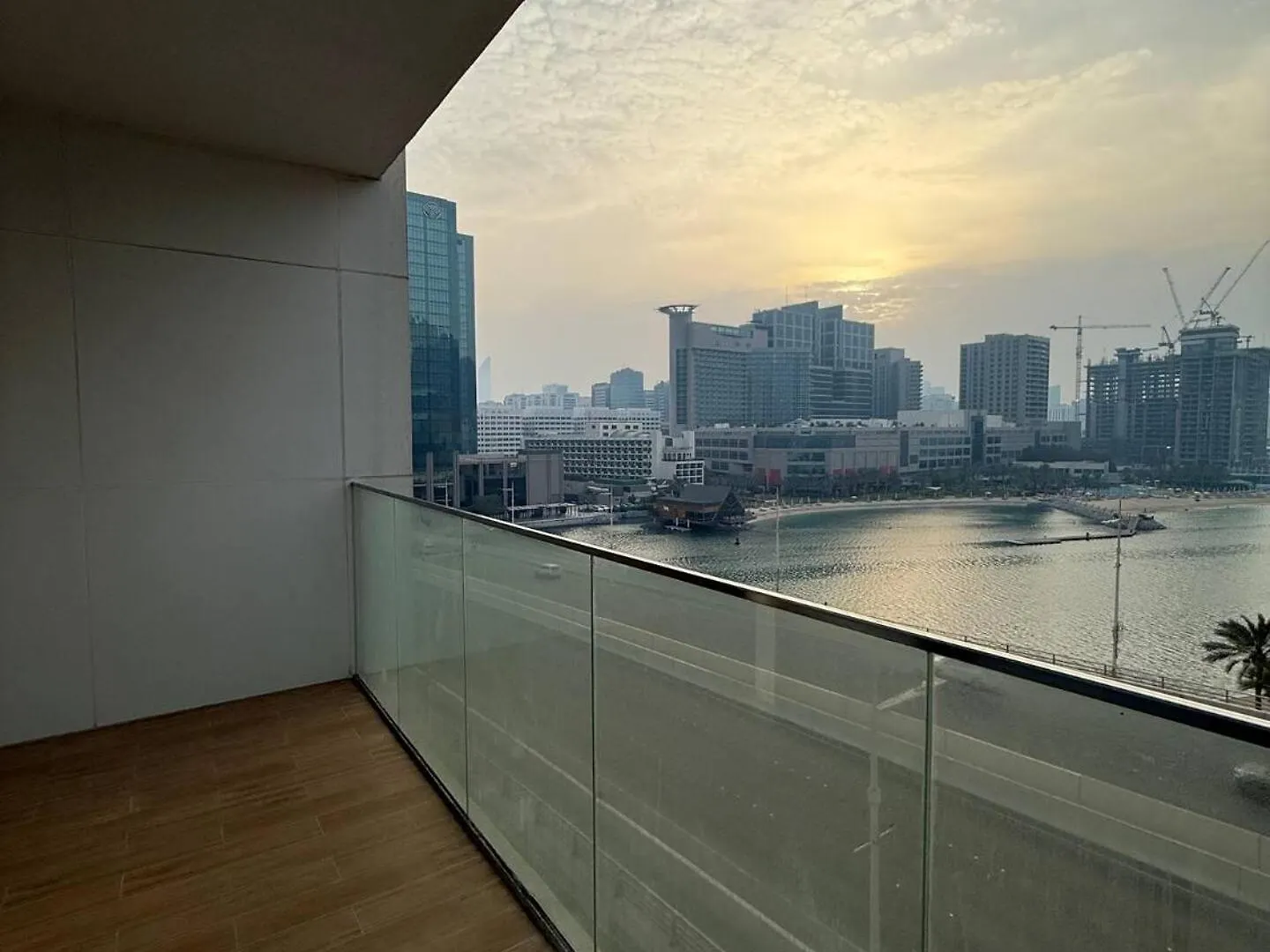Canal View 1Bd Al Maryah Island Abu Dzabi Apartman